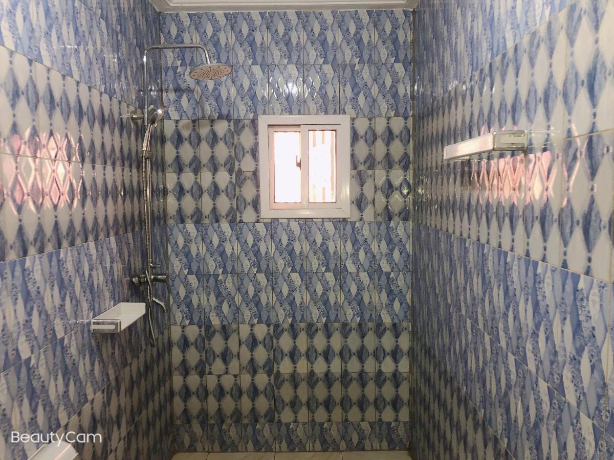 Awamuulamin Manneh Guest House Abuko Ngoại thất bức ảnh