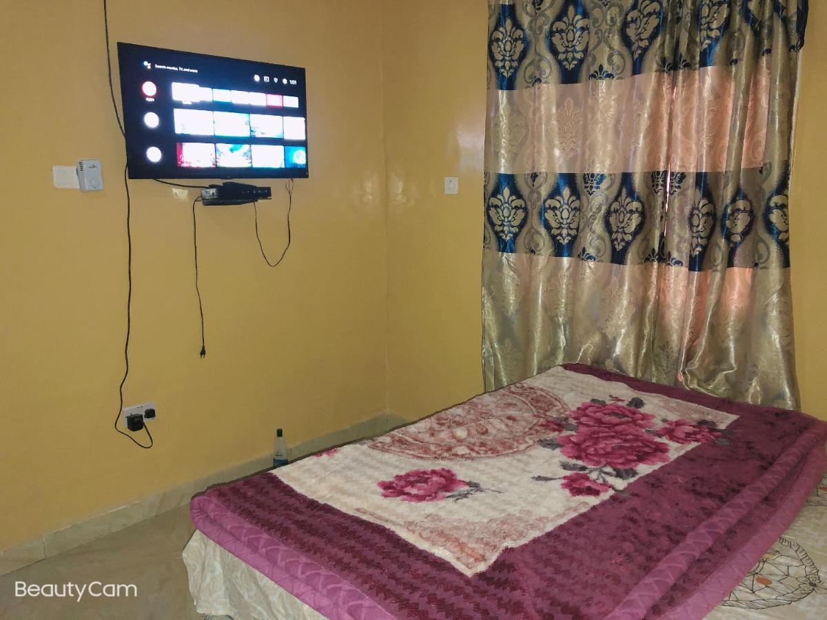 Awamuulamin Manneh Guest House Abuko Ngoại thất bức ảnh