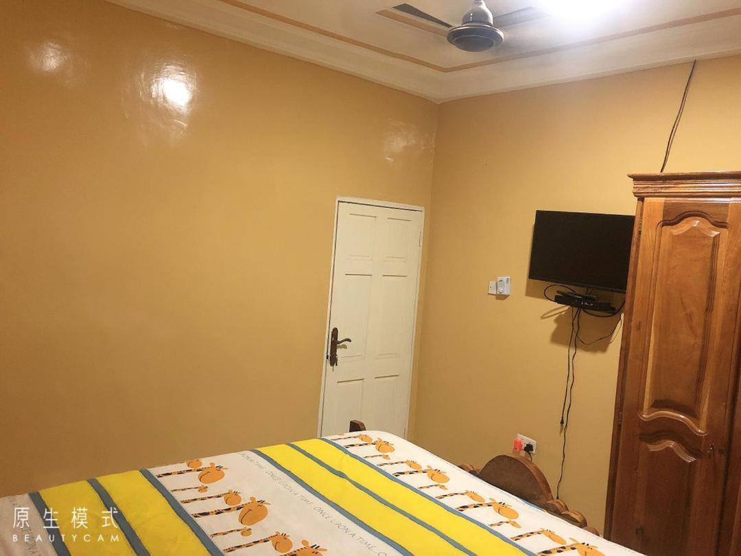 Awamuulamin Manneh Guest House Abuko Ngoại thất bức ảnh