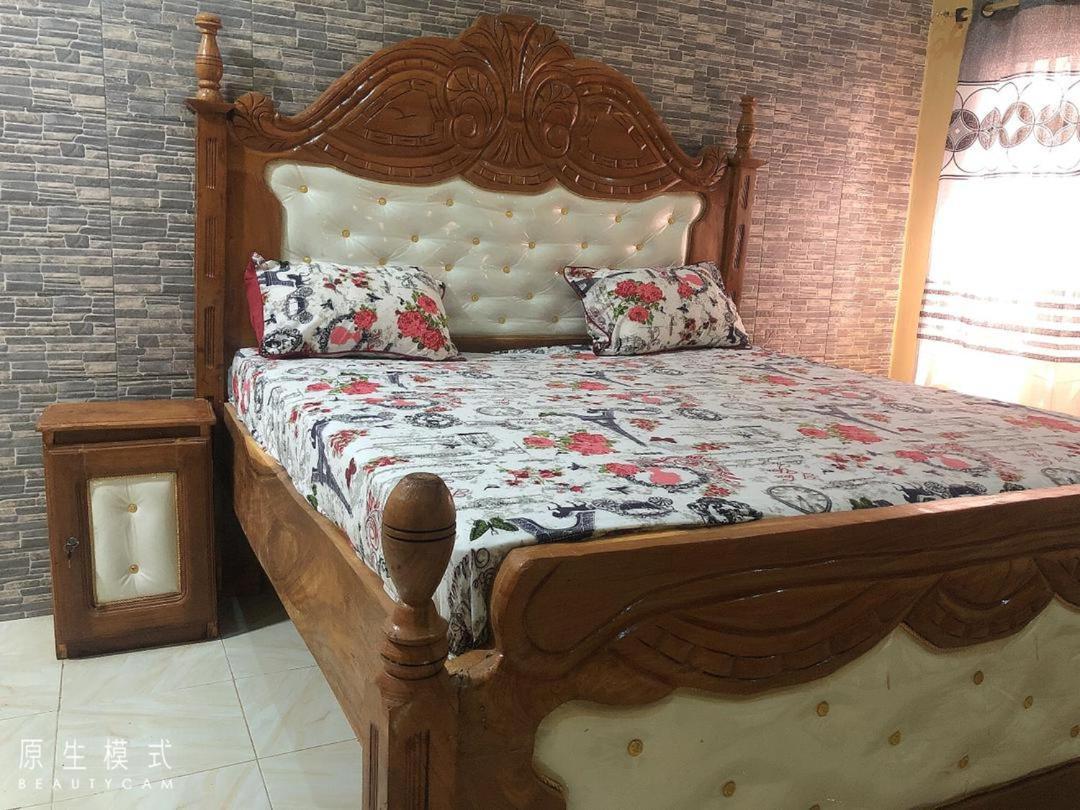 Awamuulamin Manneh Guest House Abuko Ngoại thất bức ảnh